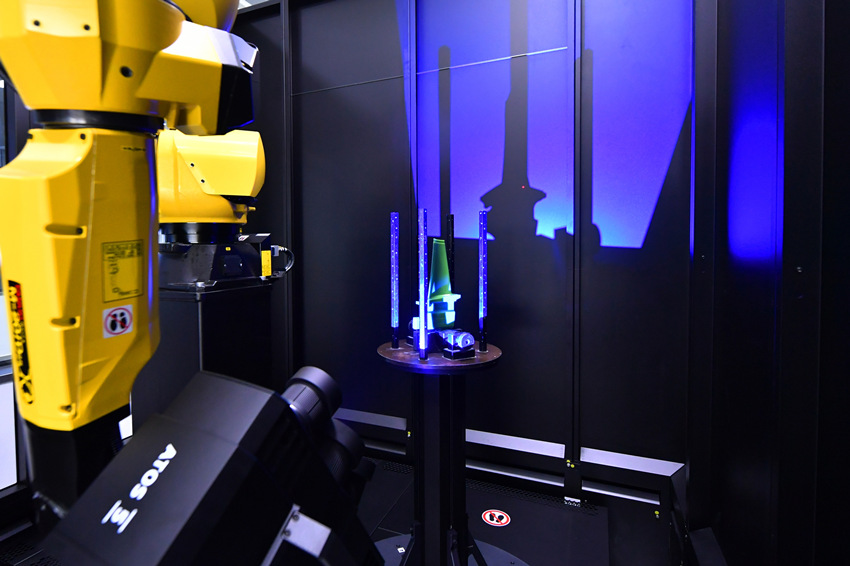 国内首个燃机智慧制造基地高温透平叶片精铸数字化产线。刘岗供图